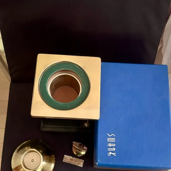 NOS Vintage 1960s Mantel Clock Cigarette holder with Brass Ltr in original box